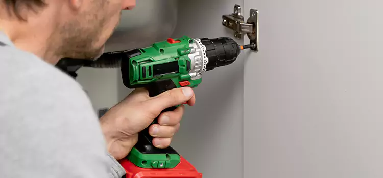 Commercial Door Hinge Repair Elyria
